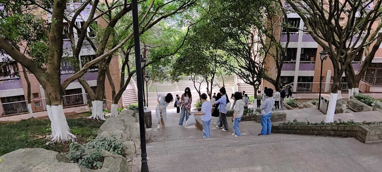 点点taptap官方网站开展“践行劳动育人实践，增强金融强国本领”主题劳动实践活动