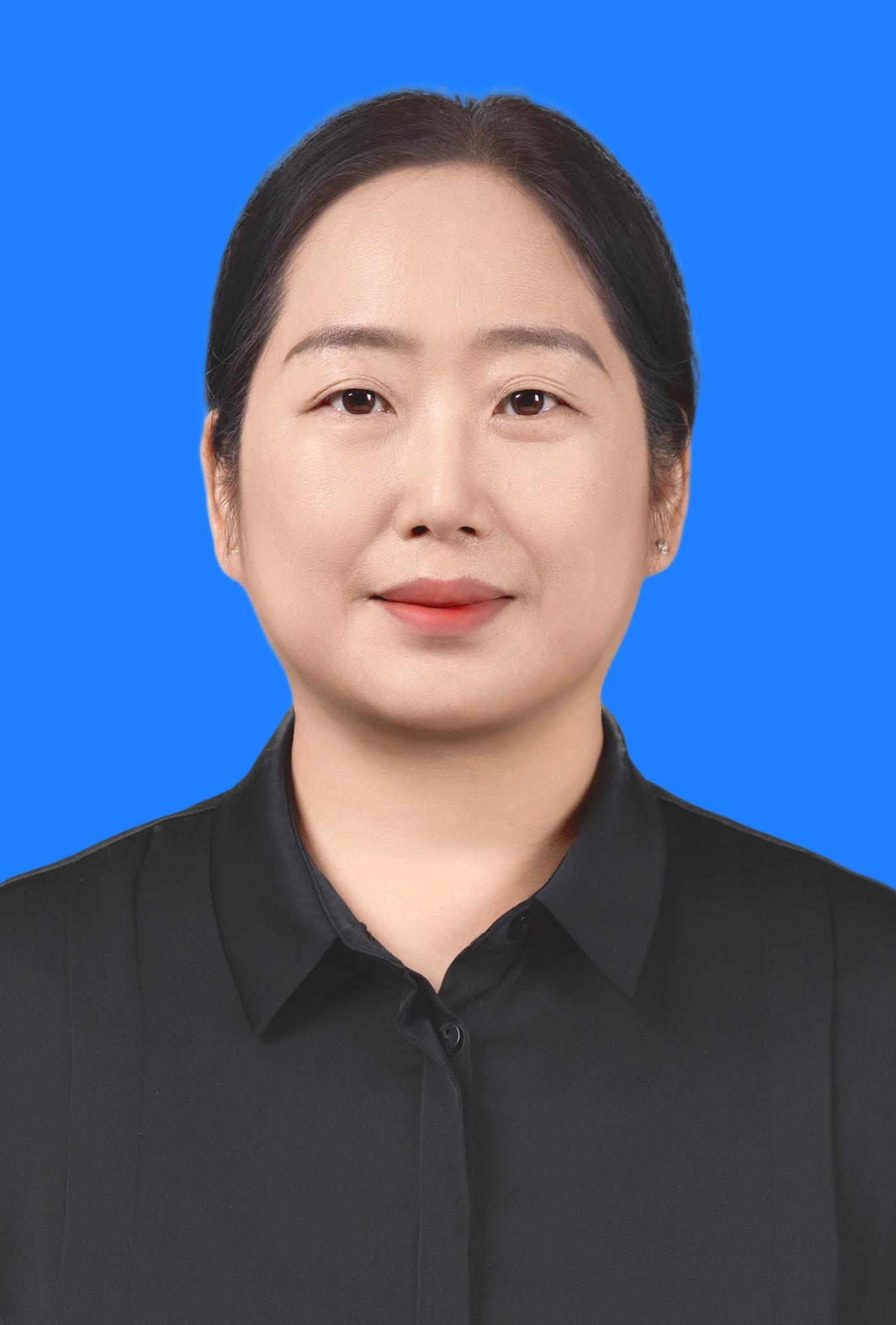 王兰（党委副书记、经理）